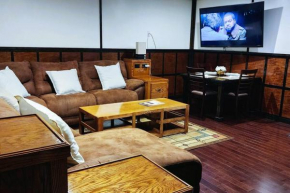 Ultimate 2 Bedroom House - Loaded with Amenities